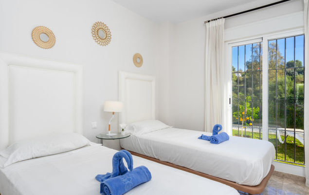 Los Naranjos Singles - Photo 7